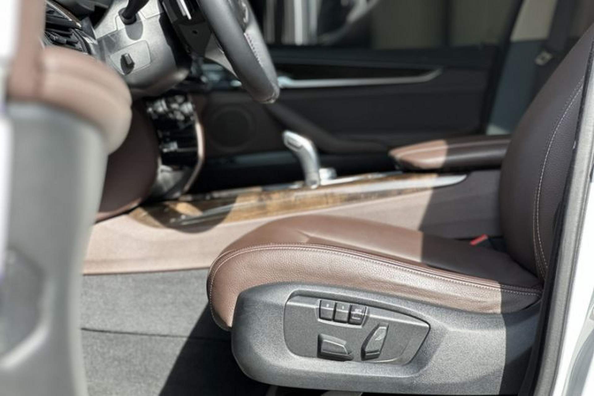 Used BMW X5 2017 xDrive35i Elegant Edition Interior 2