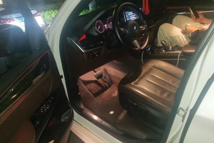 Used BMW X5 2017 xDrive35i M Sport Edition Interior 3