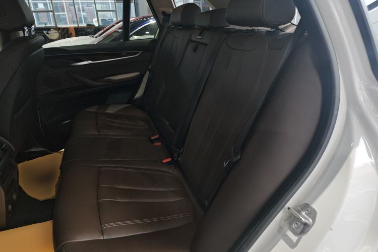 Used BMW X5 2017 xDrive35i Elegant Edition Interior 4