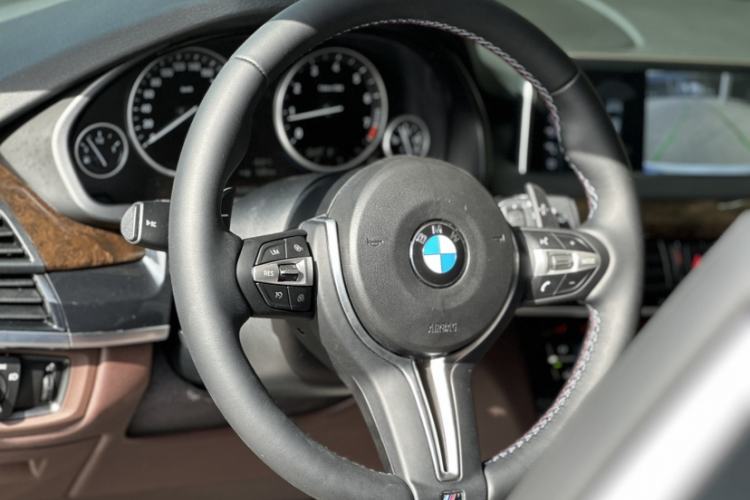 Used BMW X5 2017 xDrive35i Elegant Edition Interior 6