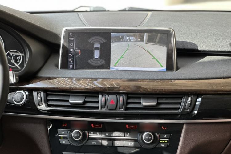 Used BMW X5 2017 xDrive35i Elegant Edition Interior 7