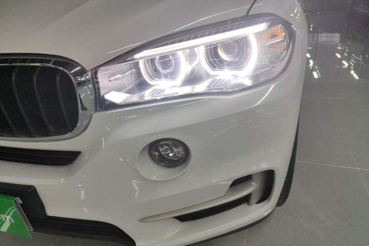 Used BMW X5 2017 xDrive35i Middle East Left Front Headlight