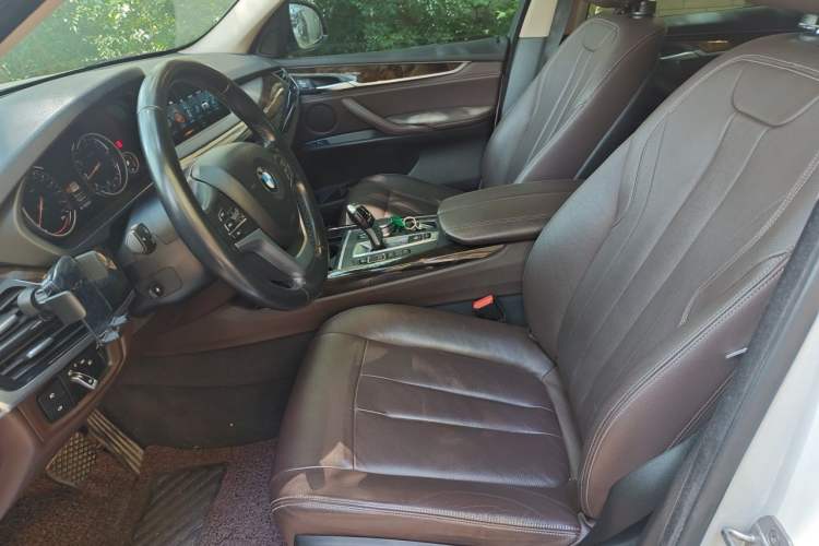 Used BMW X5 2017 xDrive28i Left Front Seat