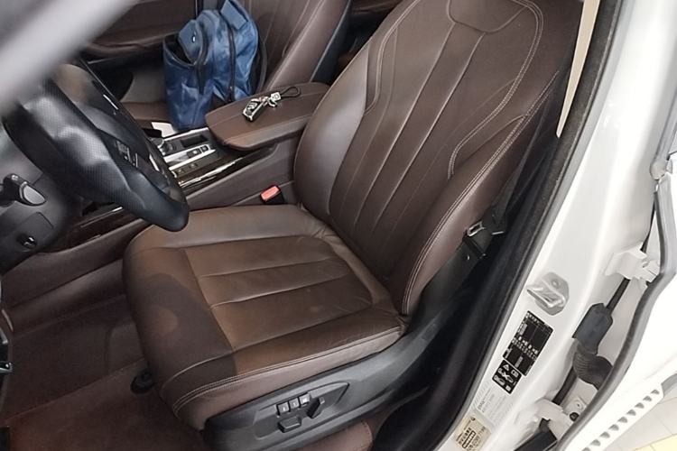Used BMW X5 2017 xDrive28i Left Front Seat