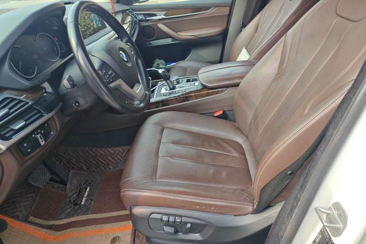 Used BMW X5 2017 xDrive28i Left Front Seat