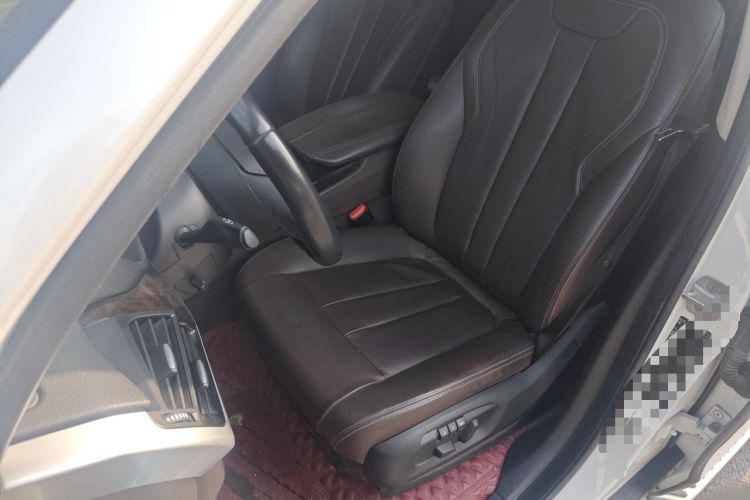Used BMW X5 2017 xDrive28i Left Front Seat