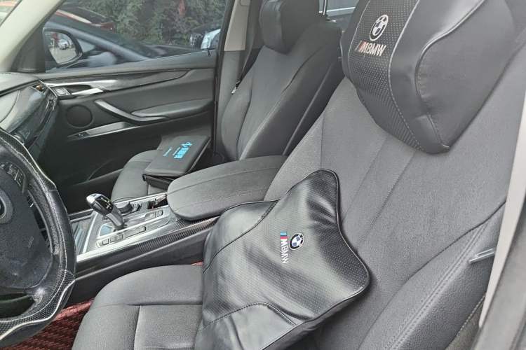 Used BMW X5  Left Front Seat