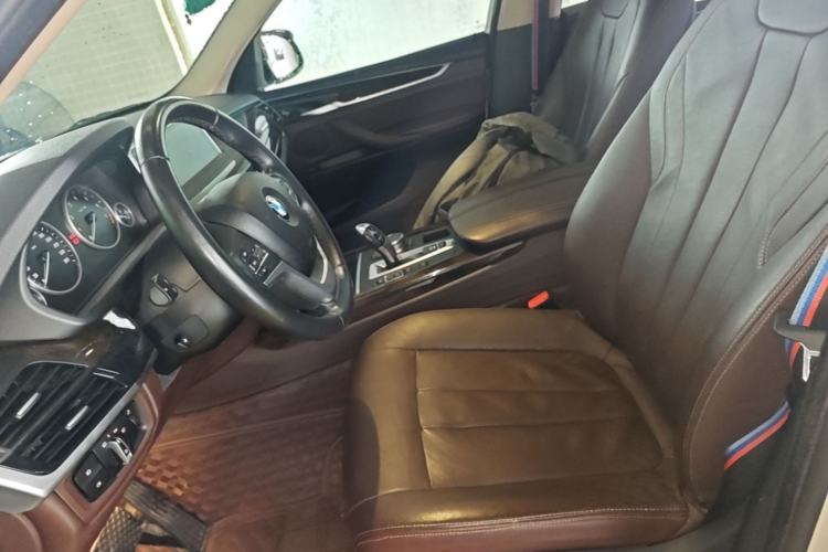 Used BMW X5 2017 xDrive28i Left Front Seat