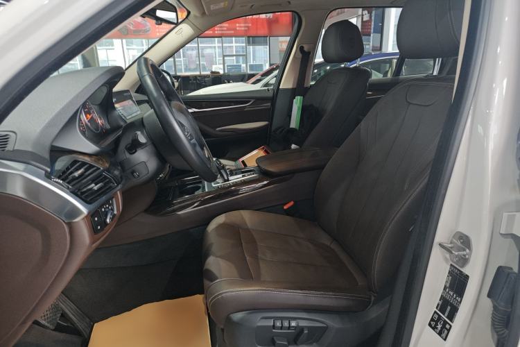 Used BMW X5 2017 xDrive35i Elegant Edition Left Front Seat