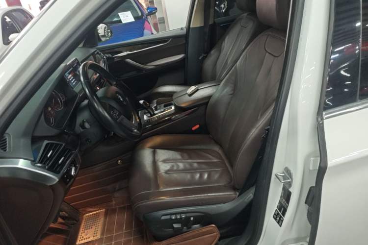Used BMW X5 2017 xDrive35i Elegant Edition Left Front Seat