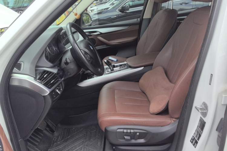 Used BMW X5 2017 xDrive35i Elegant Edition Left Front Seat