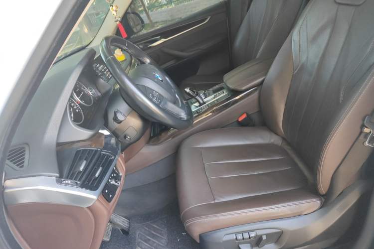 Used BMW X5 2017 xDrive35i Elegant Edition Left Front Seat