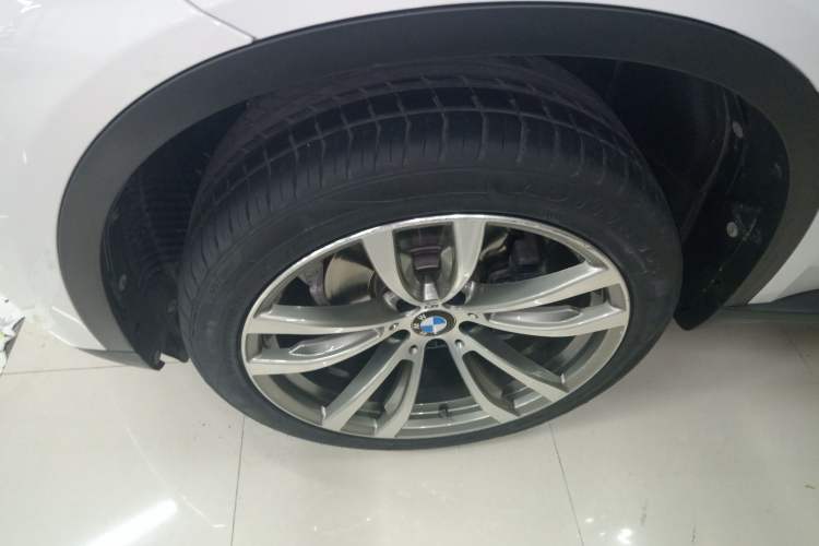 Used BMW X5 2017 xDrive35i parallel import Left Front Wheel Hub