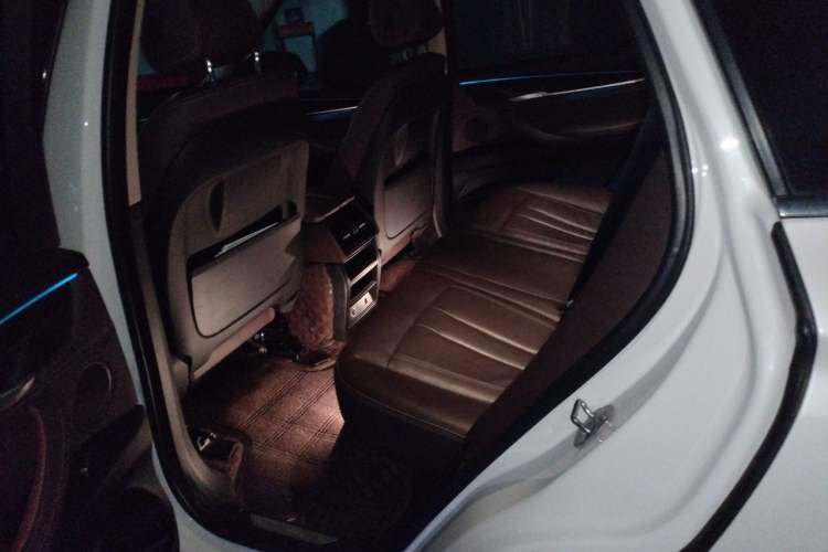 Used BMW X5 2017 xDrive28i Left Rear Seat