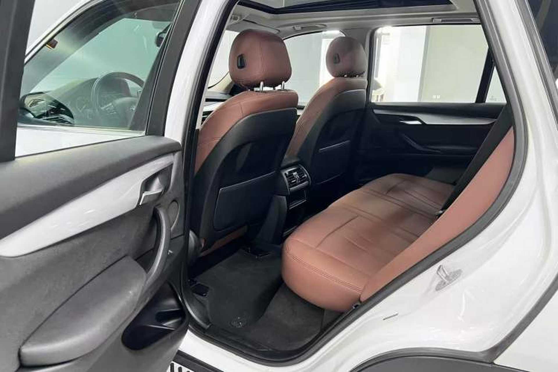 Used BMW X5 2017 xDrive35i Middle East Left Rear Seat