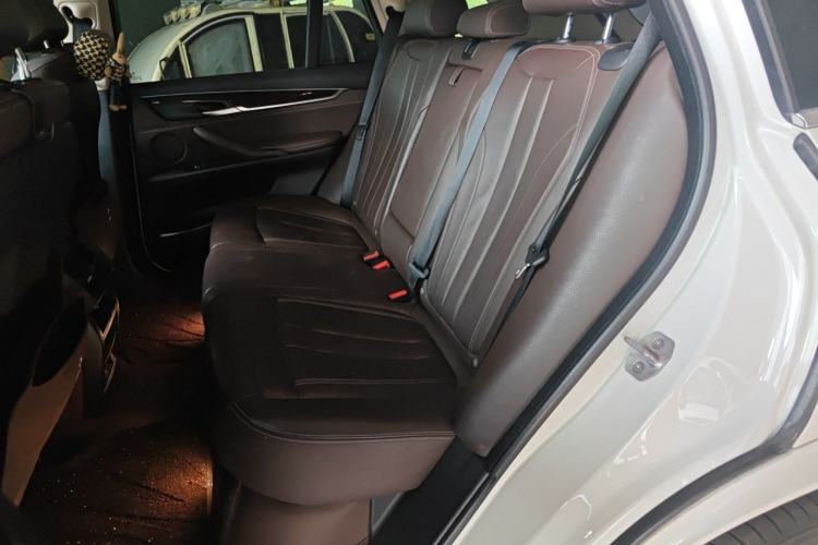 Used BMW X5 2017 xDrive28i Left Rear Seat