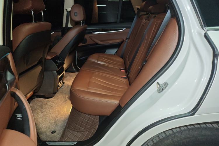 Used BMW X5 2017 xDrive28i Left Rear Seat