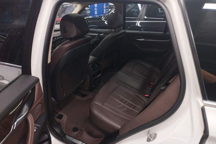 Used BMW X5 2017 xDrive28i Left Rear Seat