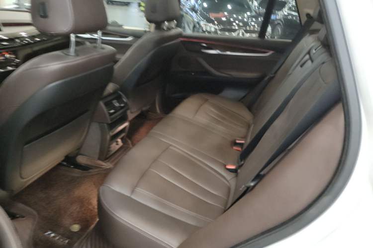 Used BMW X5 2017 xDrive35i Elegant Edition Left Rear Seat