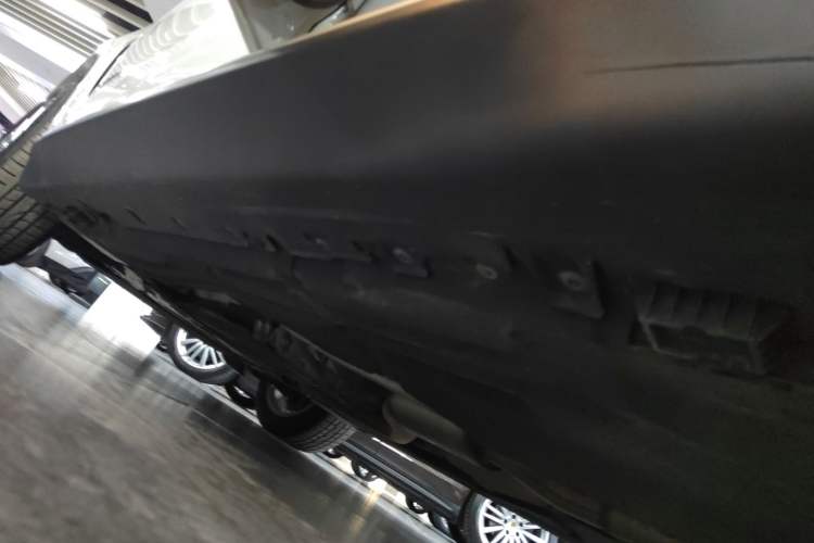 Used BMW X5 2017 xDrive28i Left Side Sill