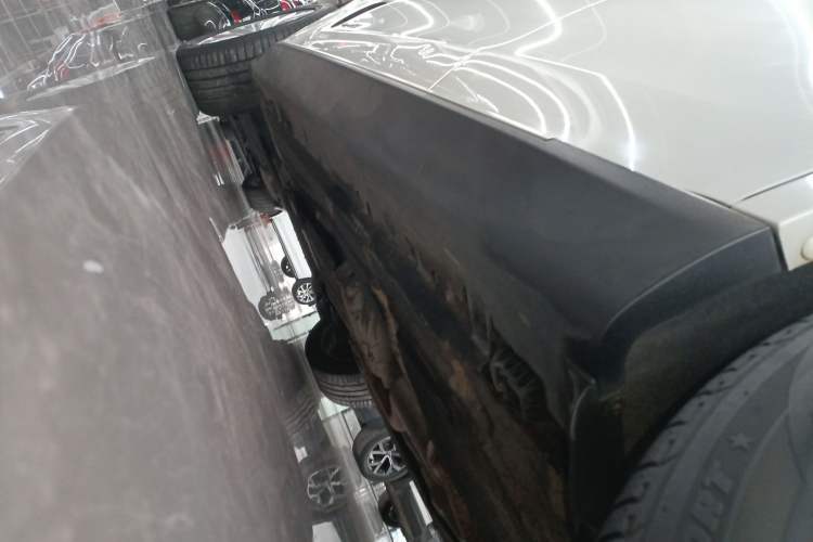 Used BMW X5 2017 xDrive28i Left Side Sill
