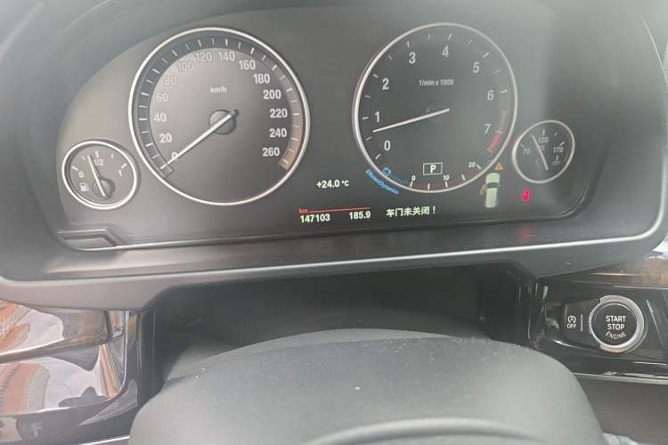 Used BMW X5  Odometer Close Up