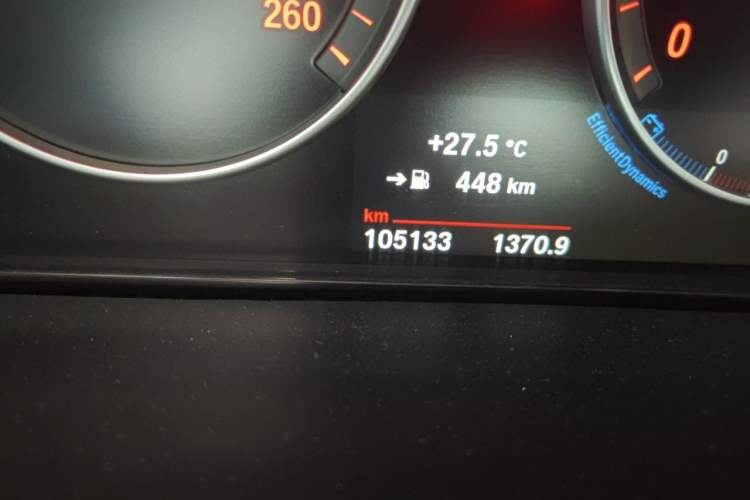 Used BMW X5 2017 xDrive28i Odometer Close Up