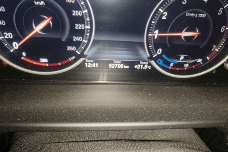 Used BMW X5 2017 xDrive35i Elegant Edition Odometer Close Up