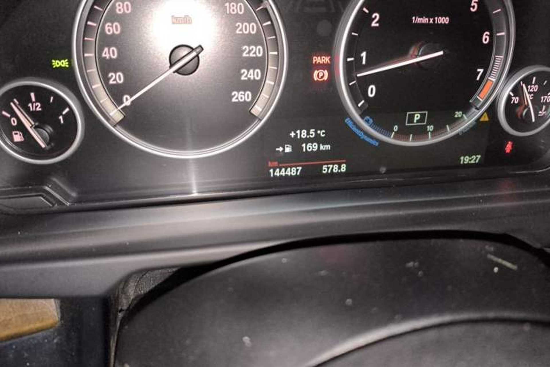 Used BMW X5 2017 xDrive35i Elegant Edition Odometer Close Up