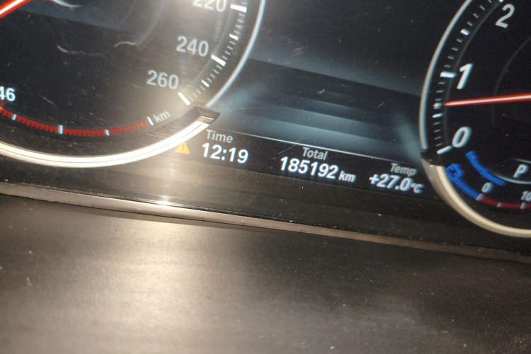 Used BMW X5 2017 xDrive35i M Sport Edition Odometer Close Up