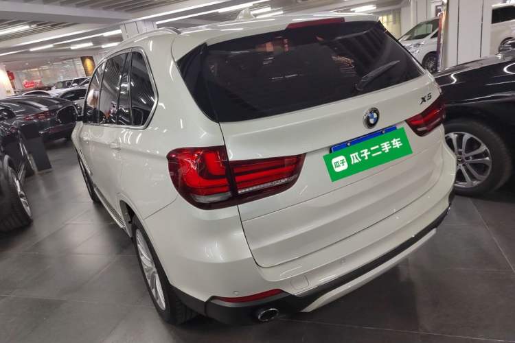 Used BMW X5 2017 xDrive28i Rear Left 45 Deg