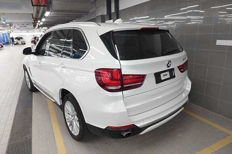 Used BMW X5 2017 xDrive28i Rear Left 45 Deg