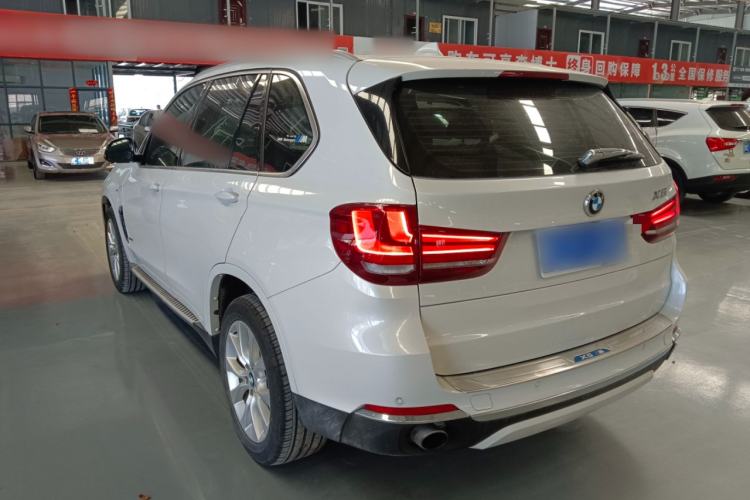 Used BMW X5 2017 xDrive28i Rear Left 45 Deg