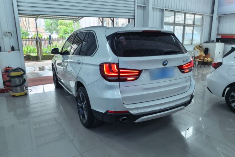 Used BMW X5 2017 xDrive35i Elegant Edition Rear Left 45 Deg