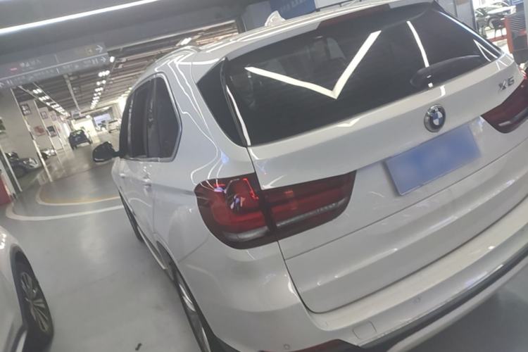 Used BMW X5 2017 xDrive28i Rear Left 45 Deg
