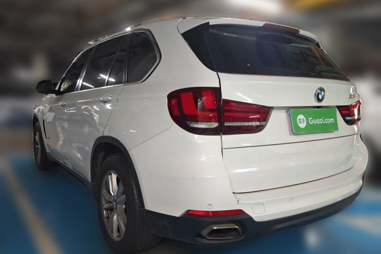 Used BMW X5 2017 xDrive35i Standard Model U.S. Specification Rear Left 45 Deg