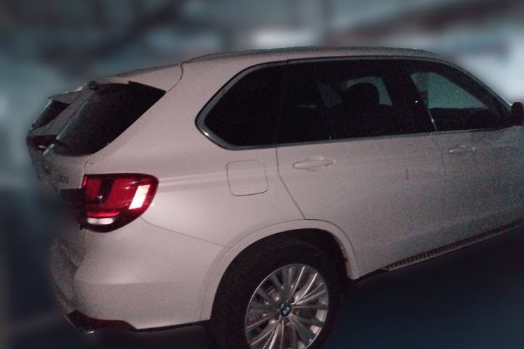 Used BMW X5 2017 xDrive28i Rear Right 45 Deg