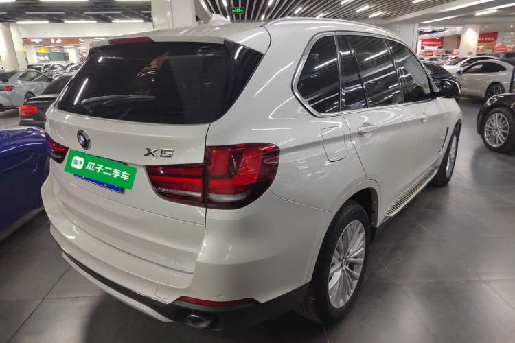 Used BMW X5 2017 xDrive28i Rear Right 45 Deg