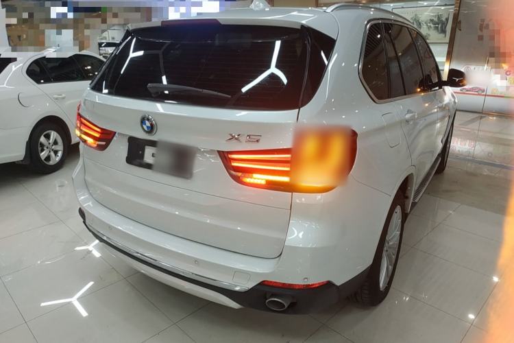 Used BMW X5 2017 xDrive28i Rear Right 45 Deg