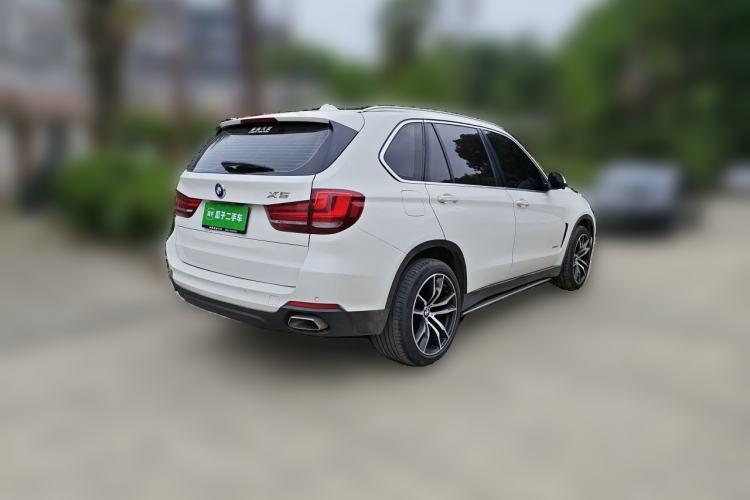 Used BMW X5  Rear Right 45 Deg