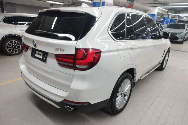 Used BMW X5 2017 xDrive28i Rear Right 45 Deg