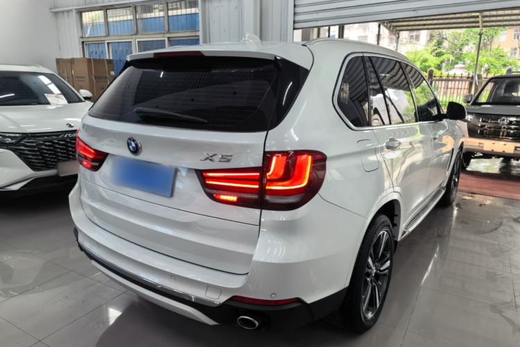 Used BMW X5 2017 xDrive35i Elegant Edition Rear Right 45 Deg