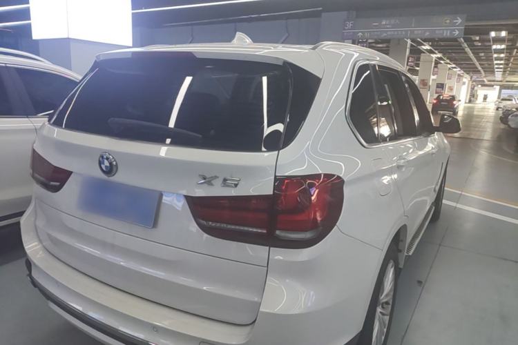 Used BMW X5 2017 xDrive28i Rear Right 45 Deg