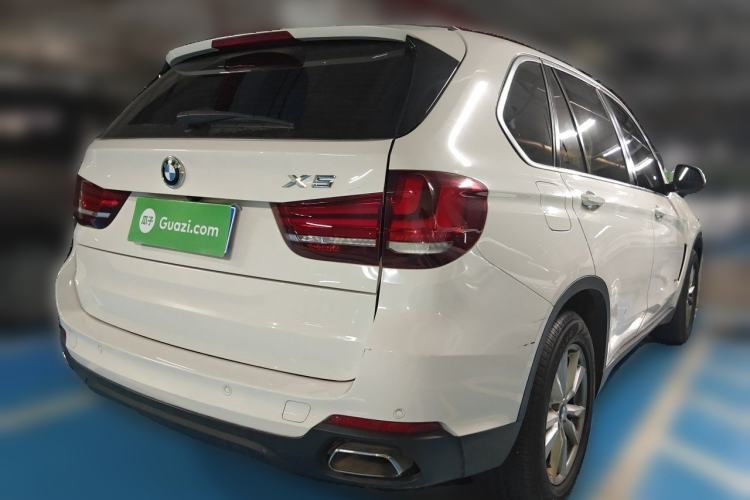 Used BMW X5 2017 xDrive35i Standard Model U.S. Specification Rear Right 45 Deg