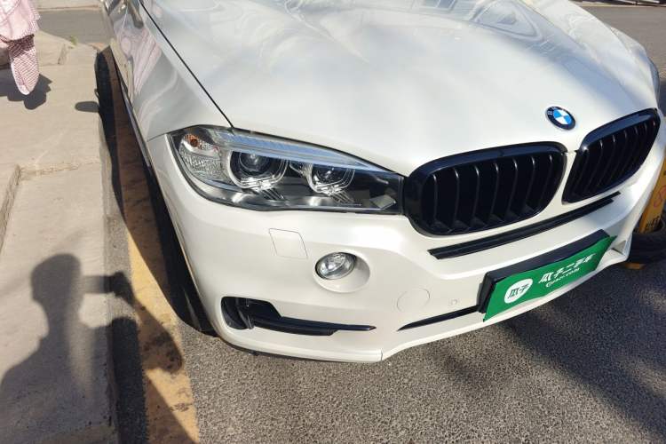 Used BMW X5 2017 xDrive28i Right Front Headlight