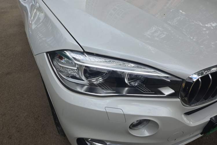 Used BMW X5  Right Front Headlight