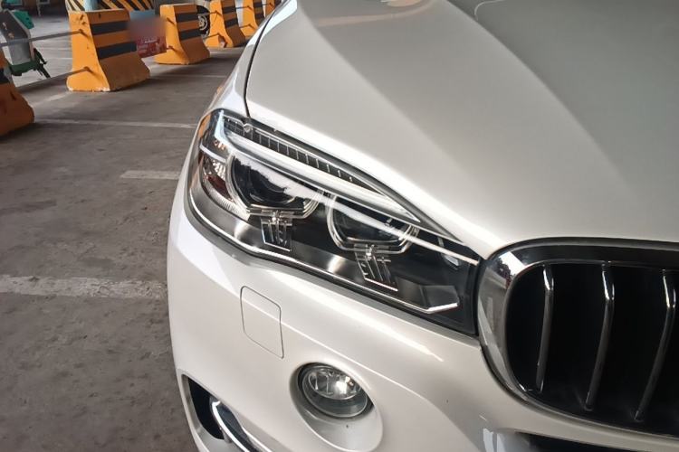 Used BMW X5 2017 xDrive28i Right Front Headlight