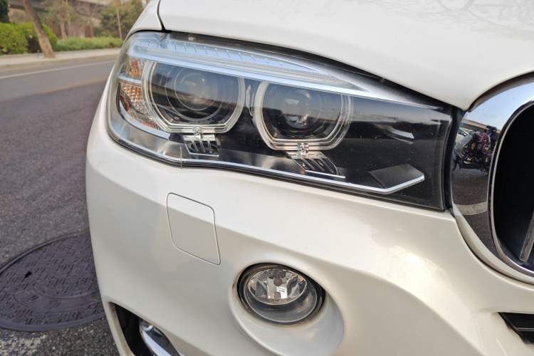 Used BMW X5 2017 xDrive28i Right Front Headlight