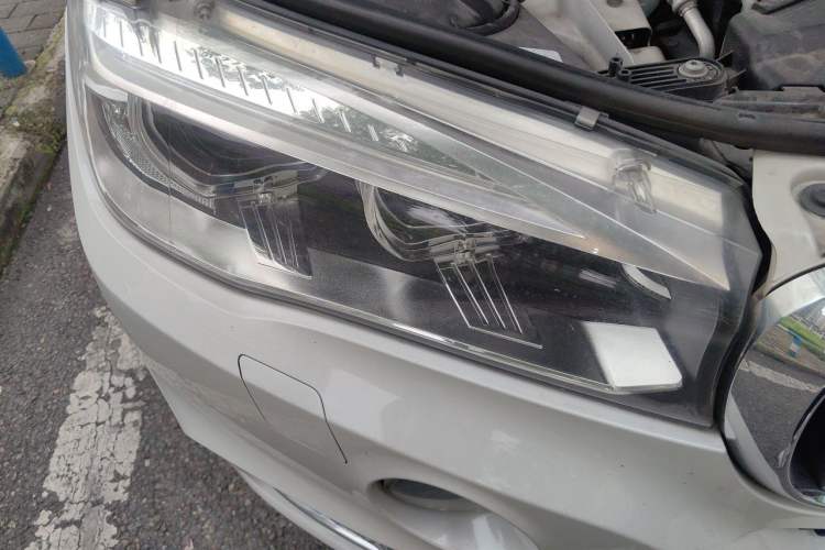 Used BMW X5 2017 xDrive28i Right Front Headlight