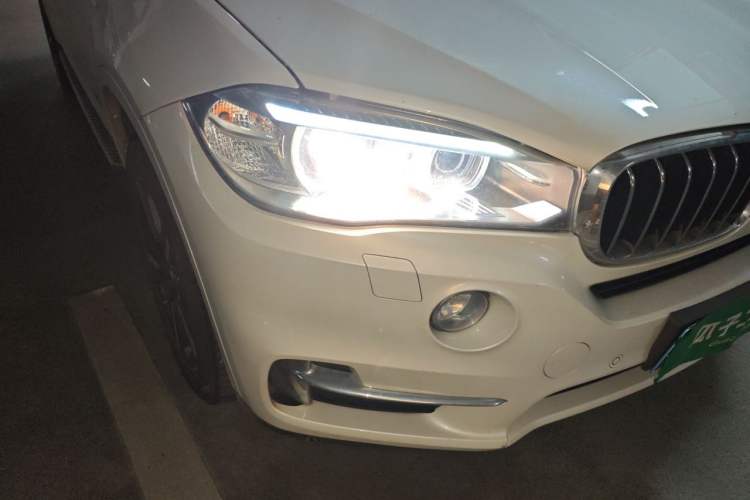 Used BMW X5 2017 xDrive35i Elegant Edition Right Front Headlight